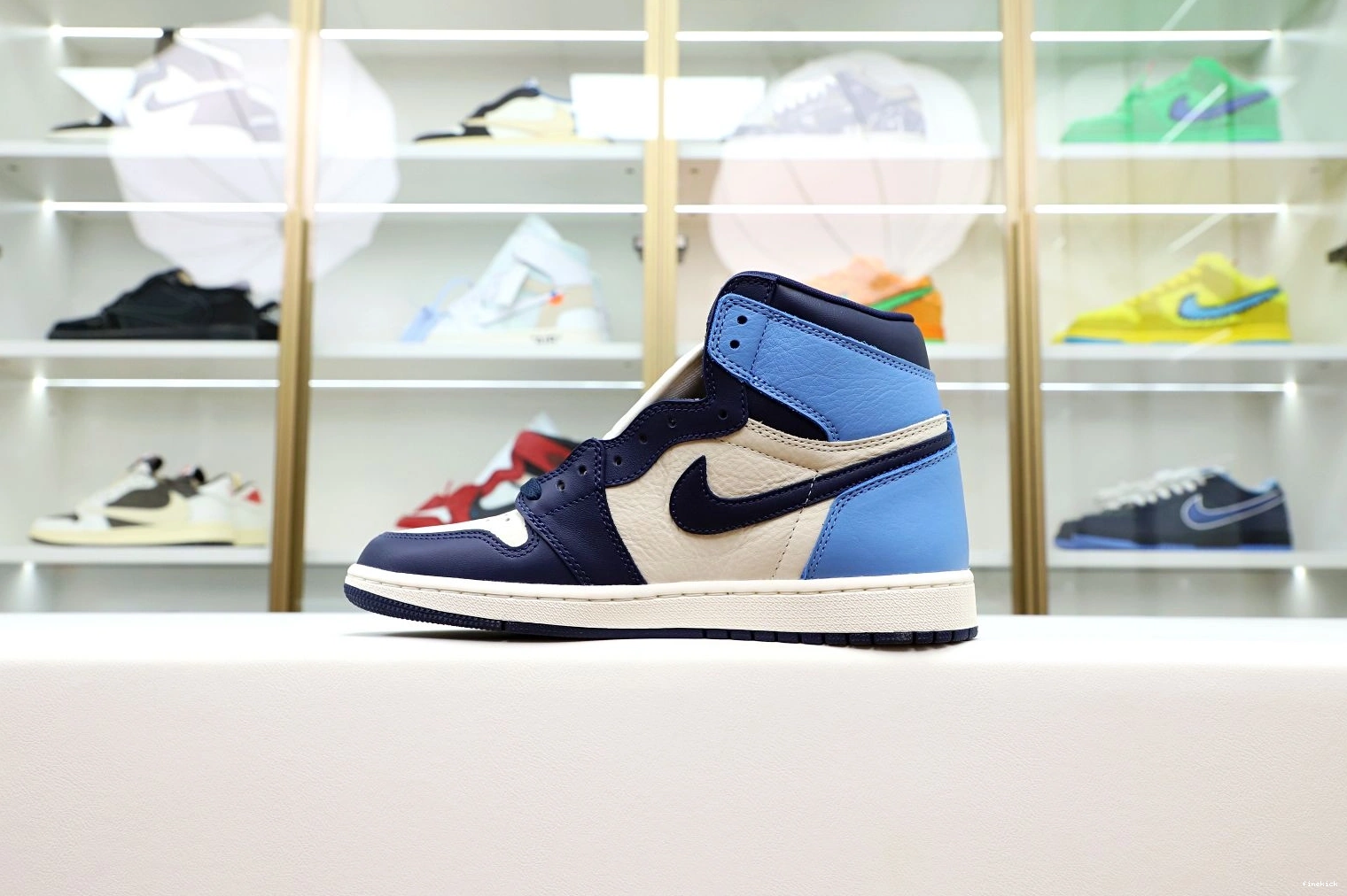 RETRO 1 HIGH 'OBSIDIAN' OG JORDAN AIR 1211